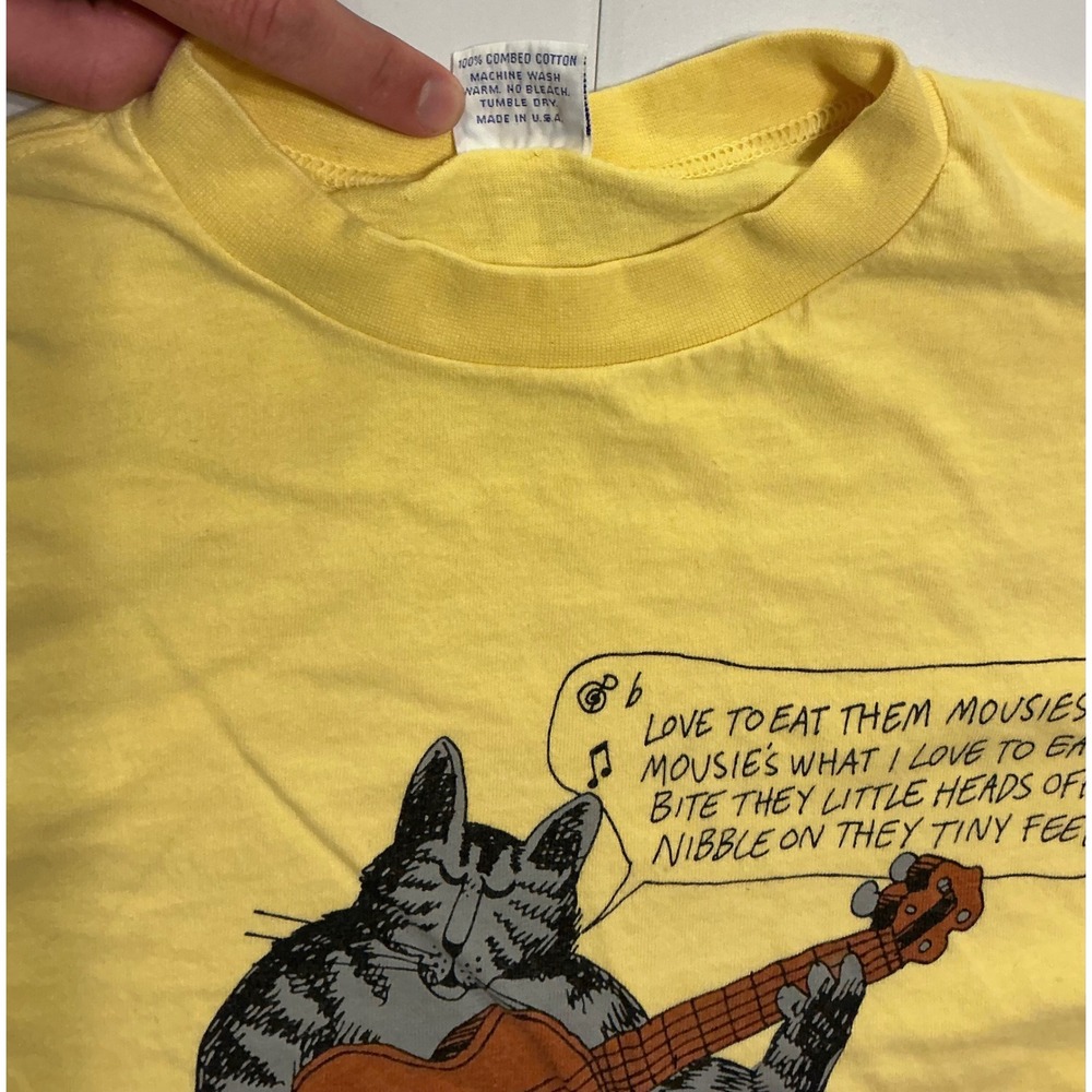VTG‎ USA Made 80s B Kliban Cat Mousies Song Yellow Graphic Tee Youth Small USA - Picture 5 of 7